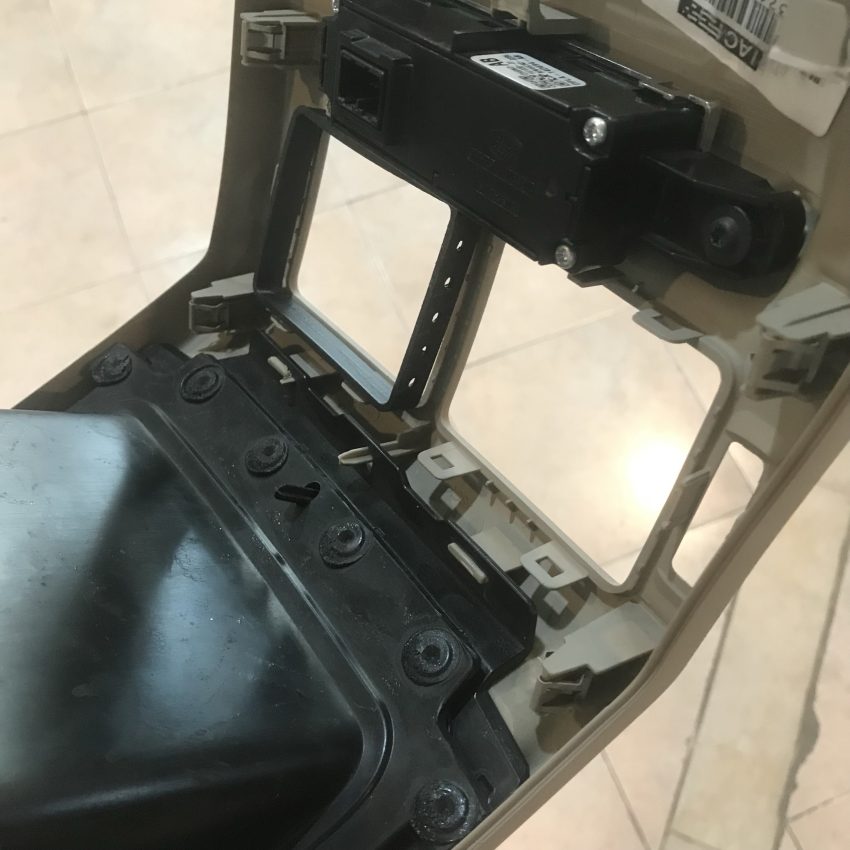 پنل دریچه کولر کنسول عقب Range Rover évoque - تصویر 3